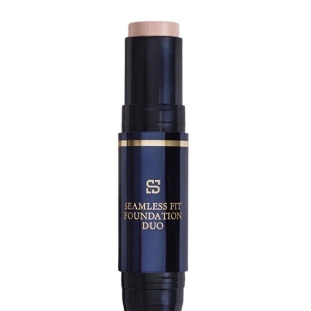 New in box SIIA Stick Founation in Soft Beige